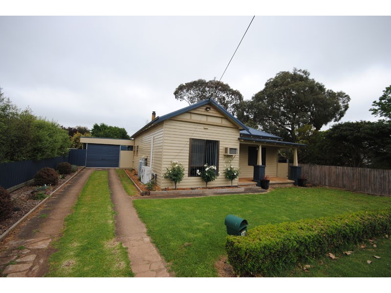 39 Fitzroy Street, Heywood VIC 3304