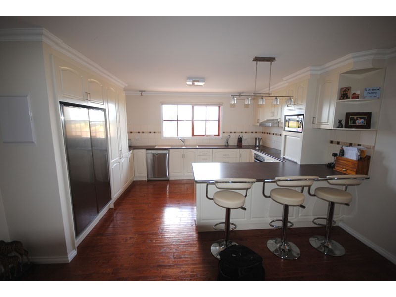 51  Barclay Street, Heywood VIC 3304