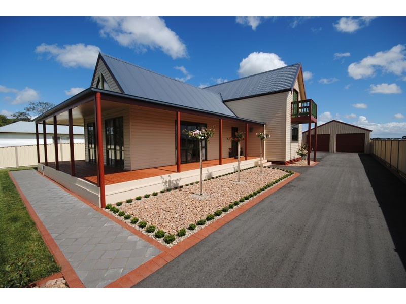 51  Barclay Street, Heywood VIC 3304