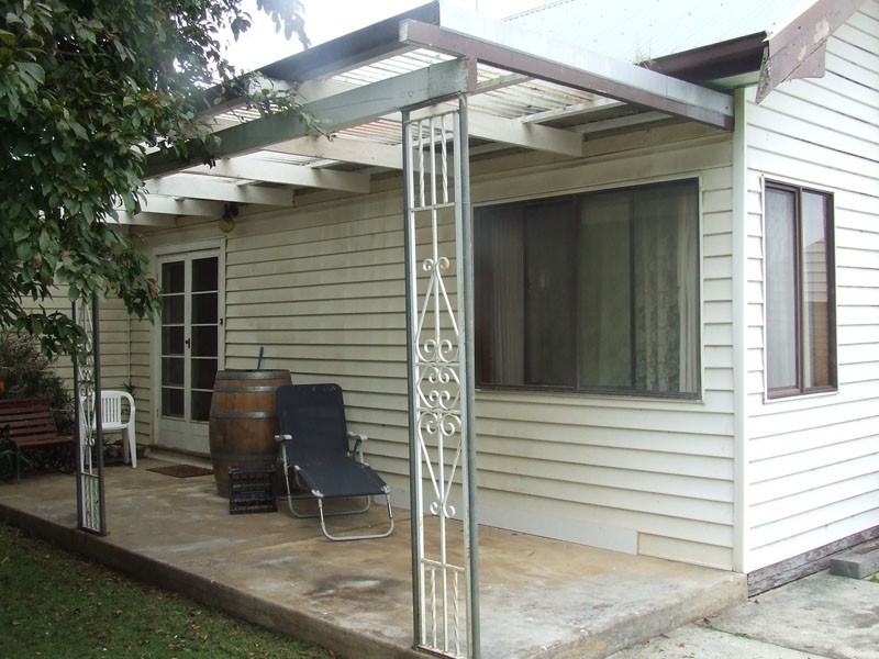 7349 Woolsthorpe  Rd, Heywood VIC 3304