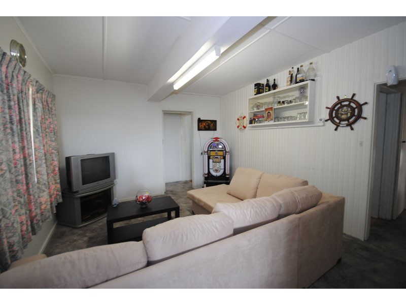 49 Lindsay Street, Heywood VIC 3304