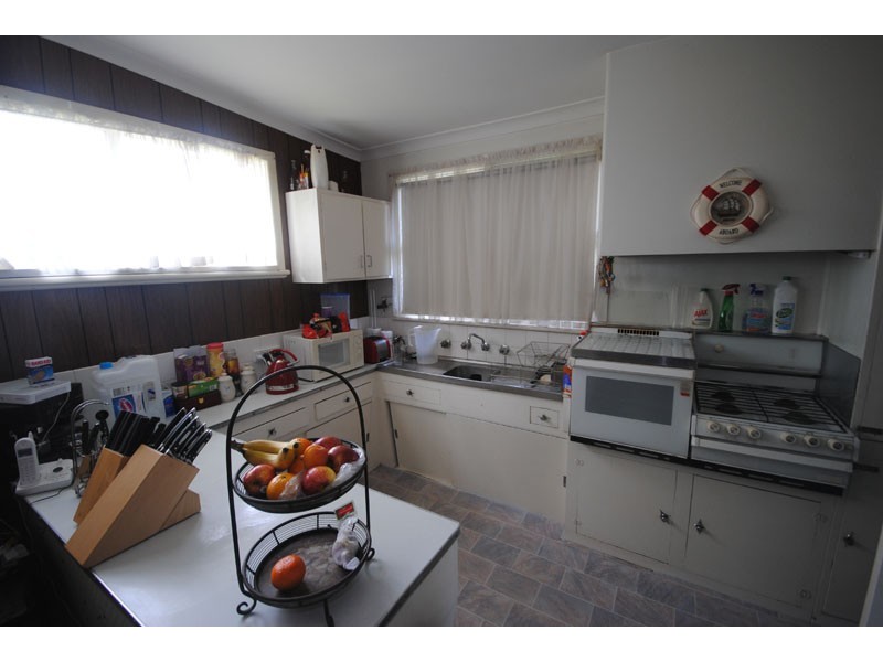 49 Lindsay Street, Heywood VIC 3304