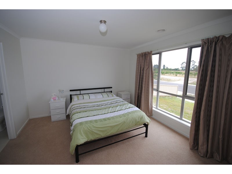 37 Maderia Close, Portland VIC 3305