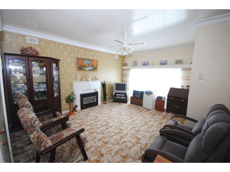 19 Valmai Avenue, Portland VIC 3305