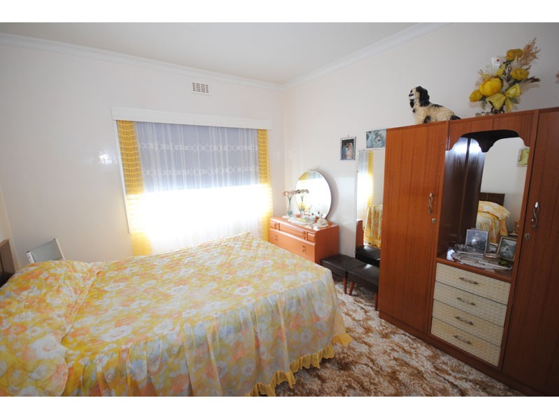 19 Valmai Avenue, Portland VIC 3305