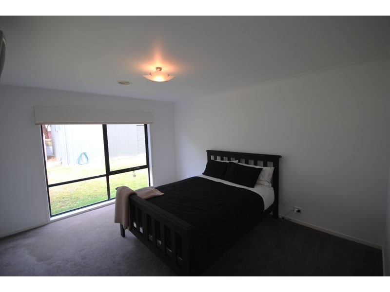 1 Burns Rd, Portland VIC 3305