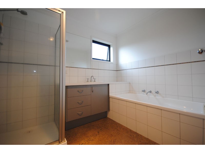 1 Burns Rd, Portland VIC 3305