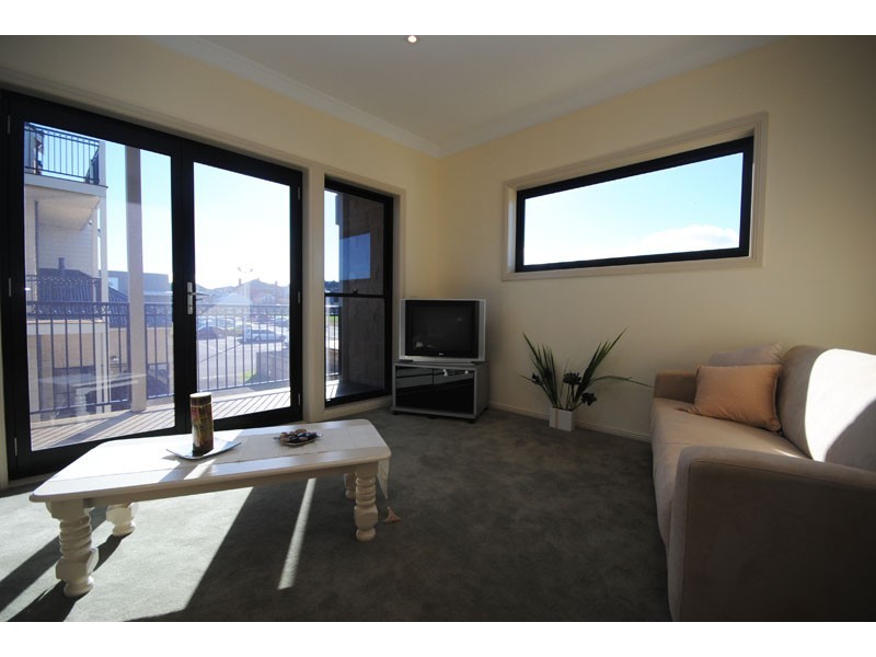 2/59 Bentinck Street, Portland VIC 3305