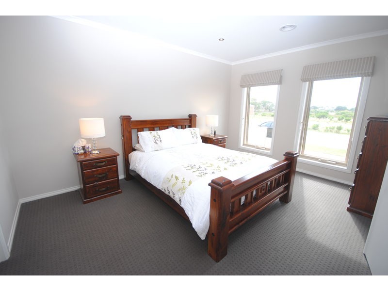 39 Madeira Close, Portland VIC 3305