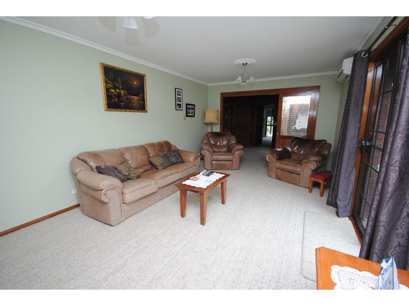 136 Cave Hill Road, Heywood VIC 3304