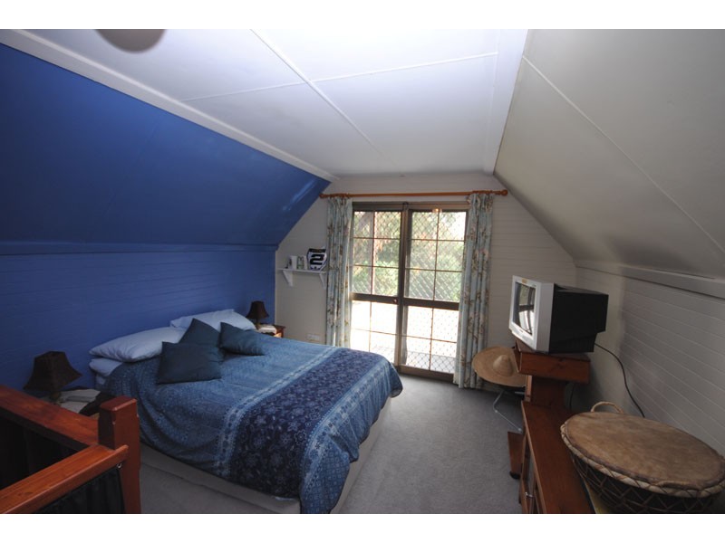 136 Cave Hill Road, Heywood VIC 3304