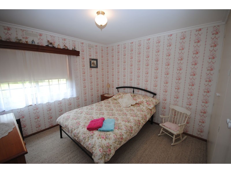 136 Cave Hill Road, Heywood VIC 3304
