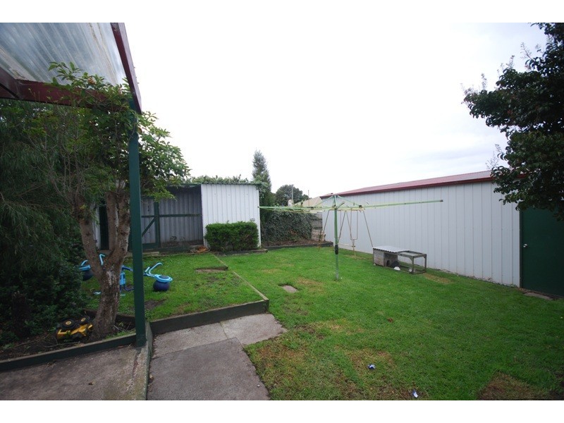 9 Valmai Avenue, Portland VIC 3305