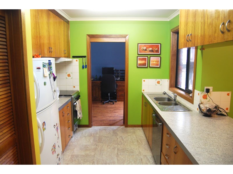 15 Tamora Crescent, Portland VIC 3305