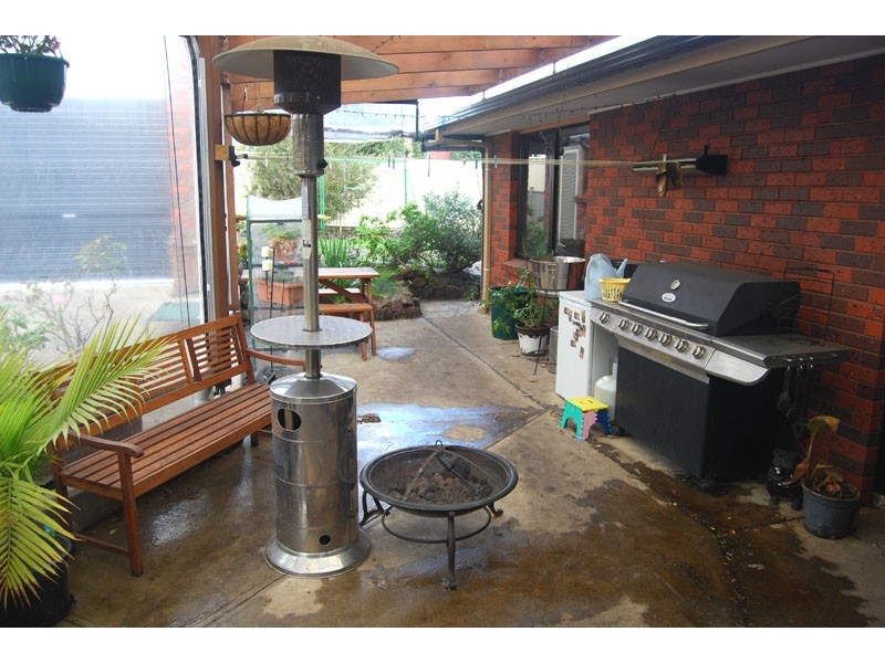 15 Tamora Crescent, Portland VIC 3305