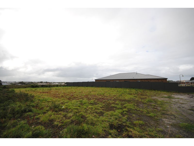17 Madeira Close, Portland VIC 3305