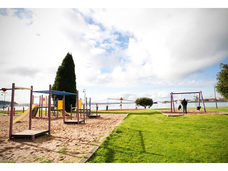 75 Findlay Street, Portland VIC 3305