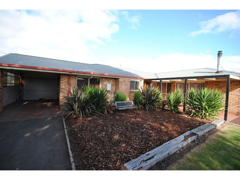 36 Barclay Street, Heywood VIC 3304