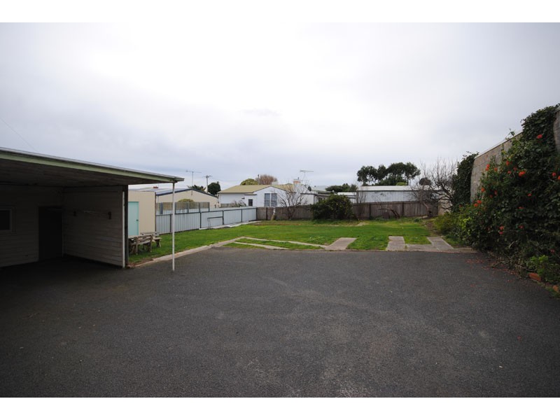 16 Otway Street, Portland VIC 3305