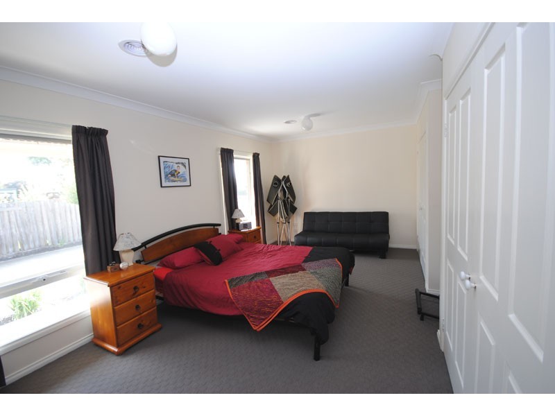 11 Banksia Court, Portland VIC 3305