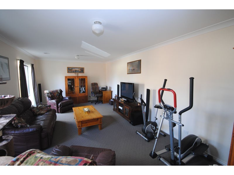 11 Banksia Court, Portland VIC 3305