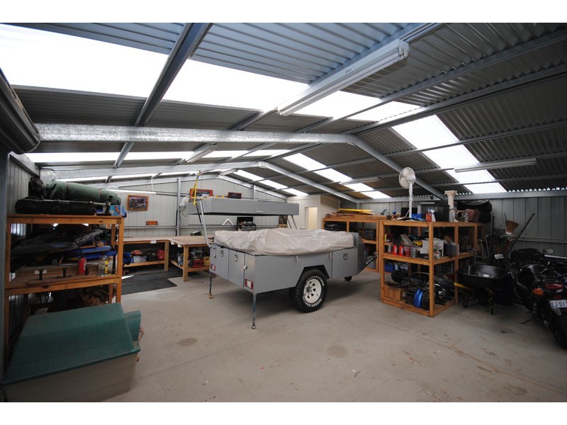 11 Banksia Court, Portland VIC 3305