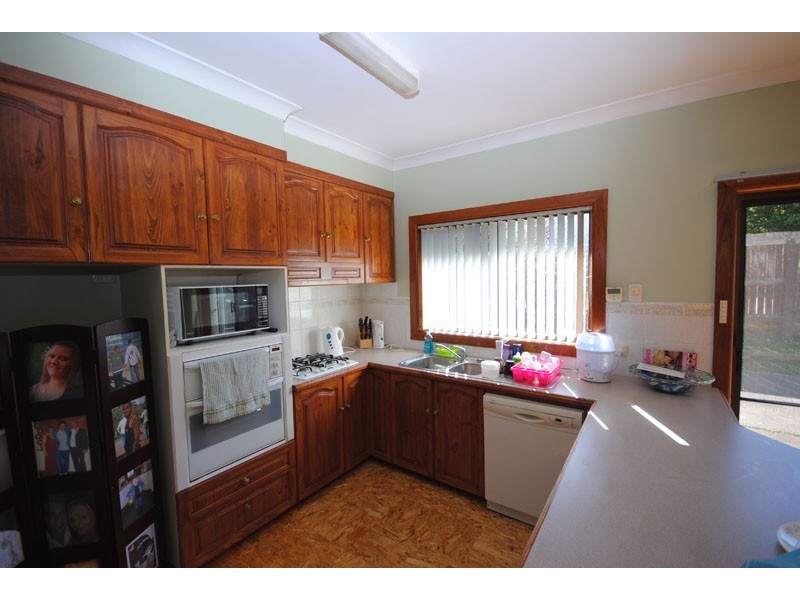 8 Sutton Avenue, Portland VIC 3305