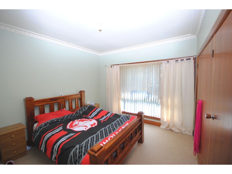 8 Sutton Avenue, Portland VIC 3305