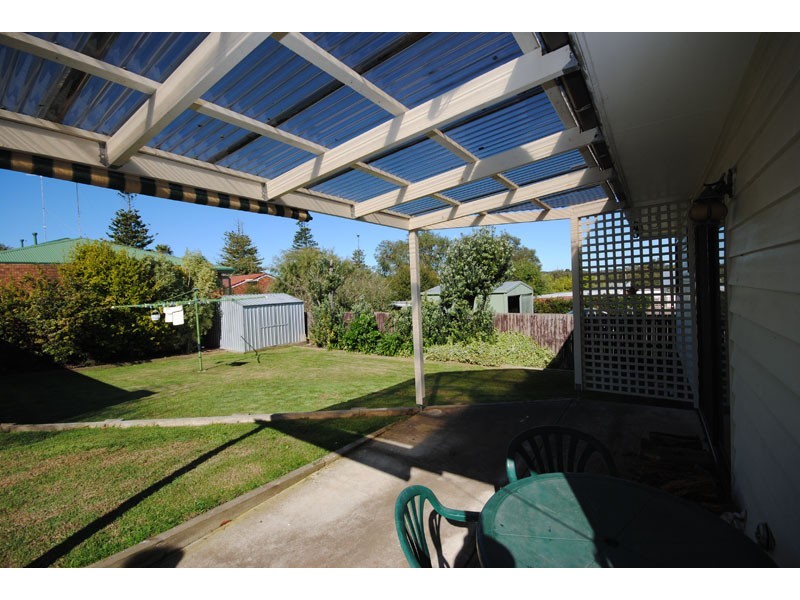 8 Sutton Avenue, Portland VIC 3305
