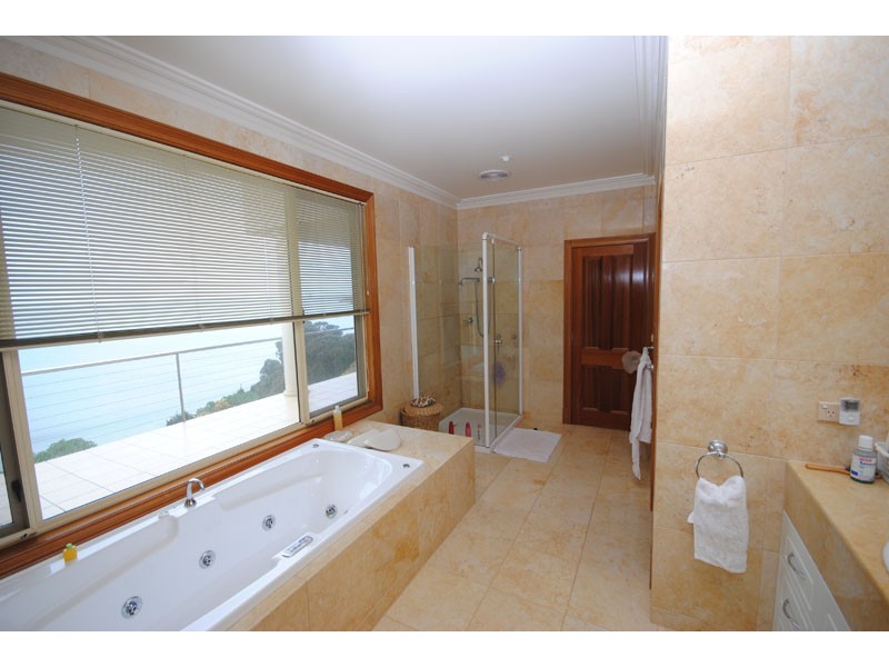 5 Seaview Terrace, Portland VIC 3305