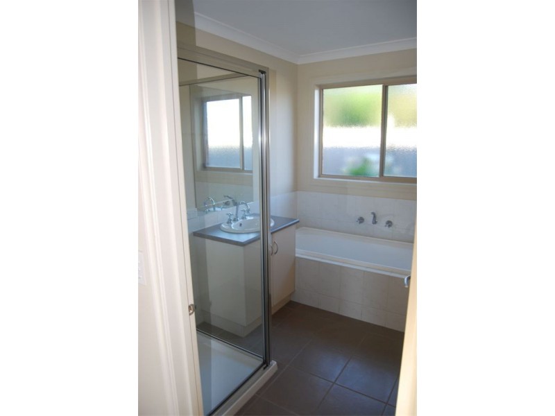 1/7 Shevill Court, Portland VIC 3305