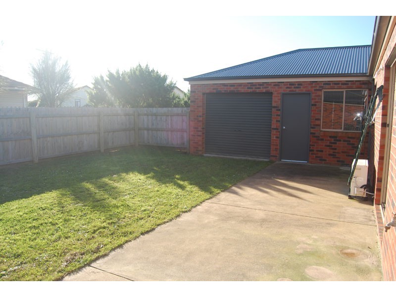1/7 Shevill Court, Portland VIC 3305