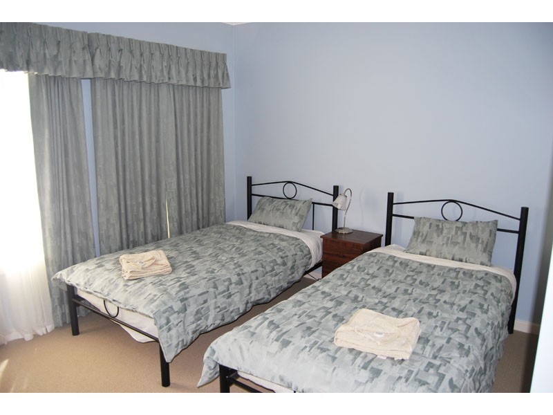 9 Seaview Terrace, Portland VIC 3305