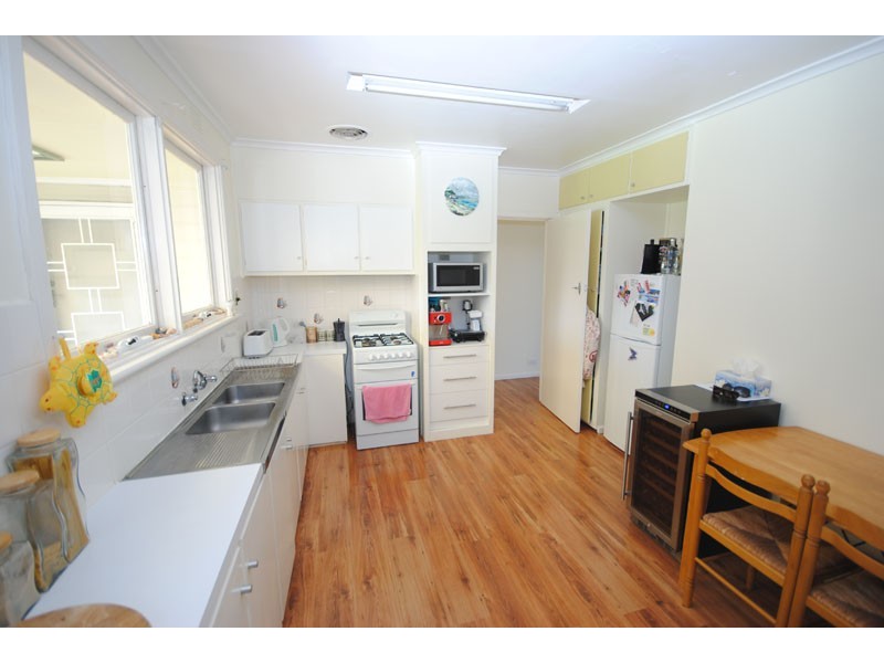 8 Stewart Street, Portland VIC 3305