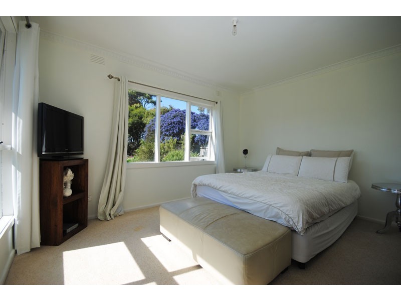8 Stewart Street, Portland VIC 3305