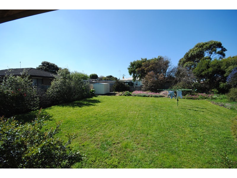 8 Stewart Street, Portland VIC 3305