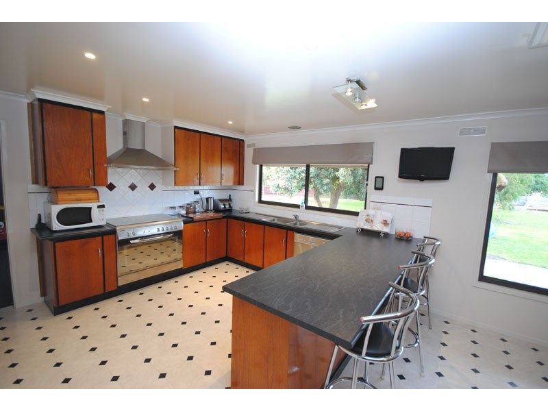 17 Sheoke Road, Portland VIC 3305