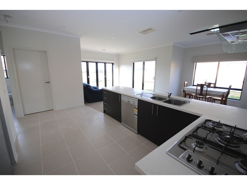 19 Coastal Court, Portland VIC 3305