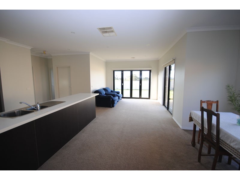 19 Coastal Court, Portland VIC 3305