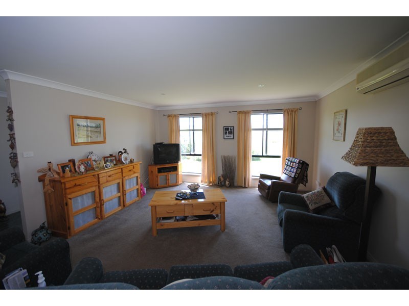 14 Bell Street, Heywood VIC 3304
