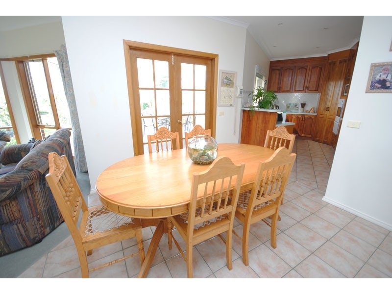 14 Burns Road, Portland VIC 3305