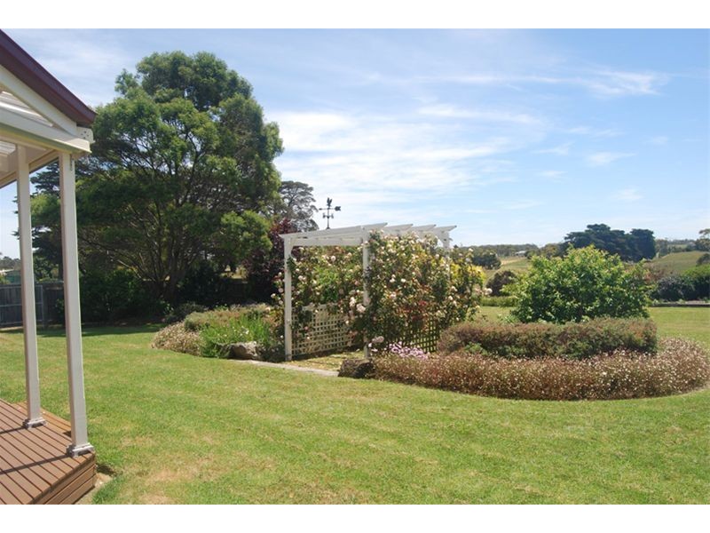 14 Burns Road, Portland VIC 3305