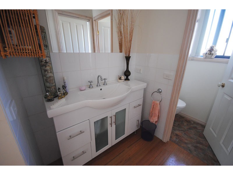 4 Champion Court, Portland VIC 3305