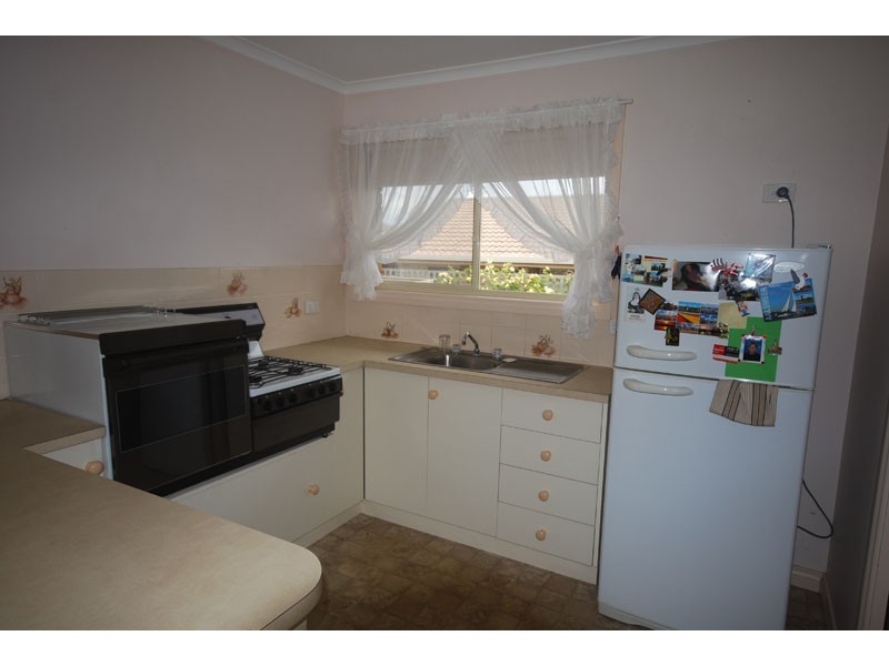 16 Juliani Place, Portland VIC 3305
