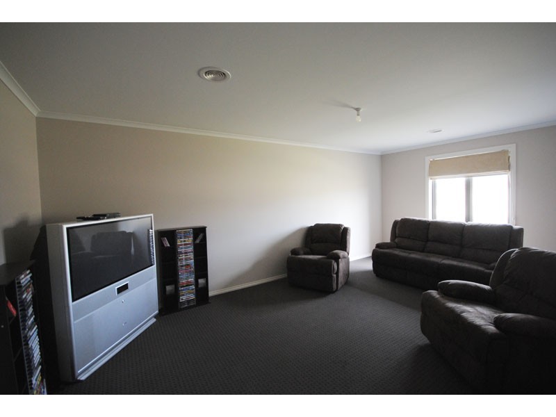 49 Madeira Close, Portland VIC 3305