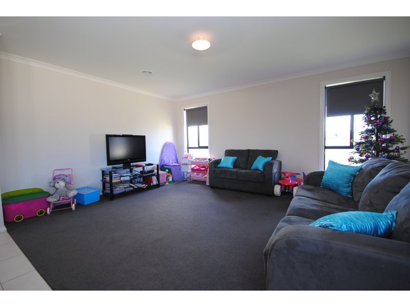 24 Coastal Court, Portland VIC 3305