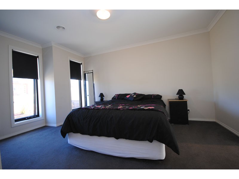 24 Coastal Court, Portland VIC 3305