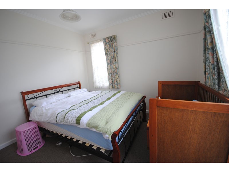 14 Cameron Street, Heywood VIC 3304