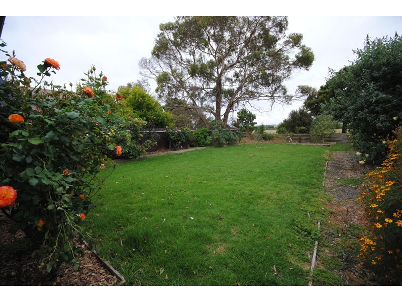14 Cameron Street, Heywood VIC 3304