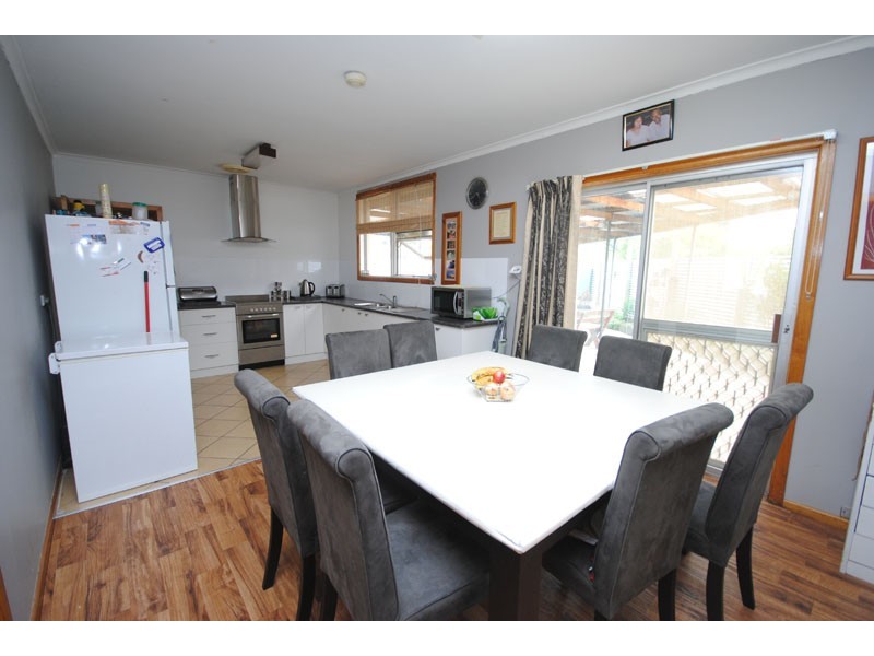 5 Darling Street, Heywood VIC 3304